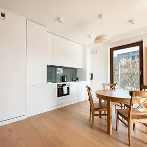 apt-solec-cristal-home.warsawhotelspoland.com/